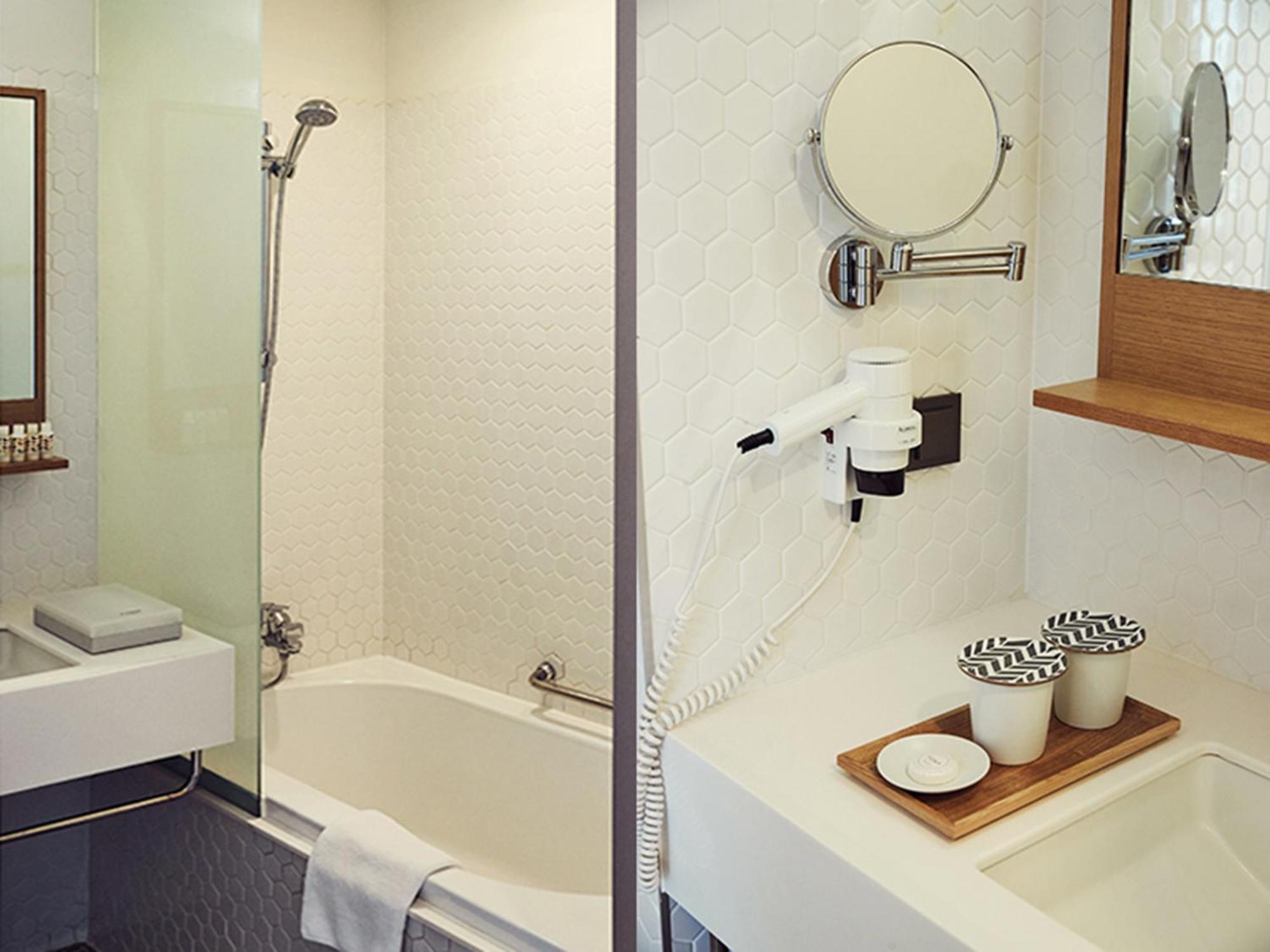 East Double Bath