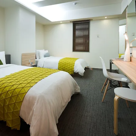Metro Hotel Myeongdong-2